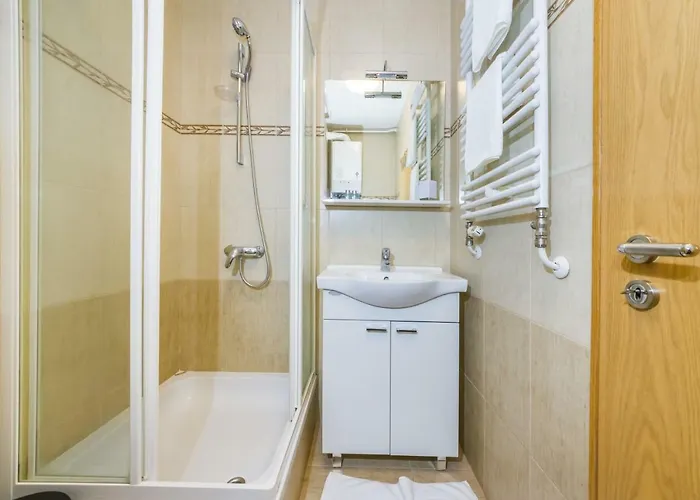 Apartment K & K With Free Garage *